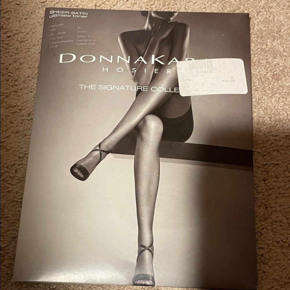 Donna Karan Signature Collection Hosiery